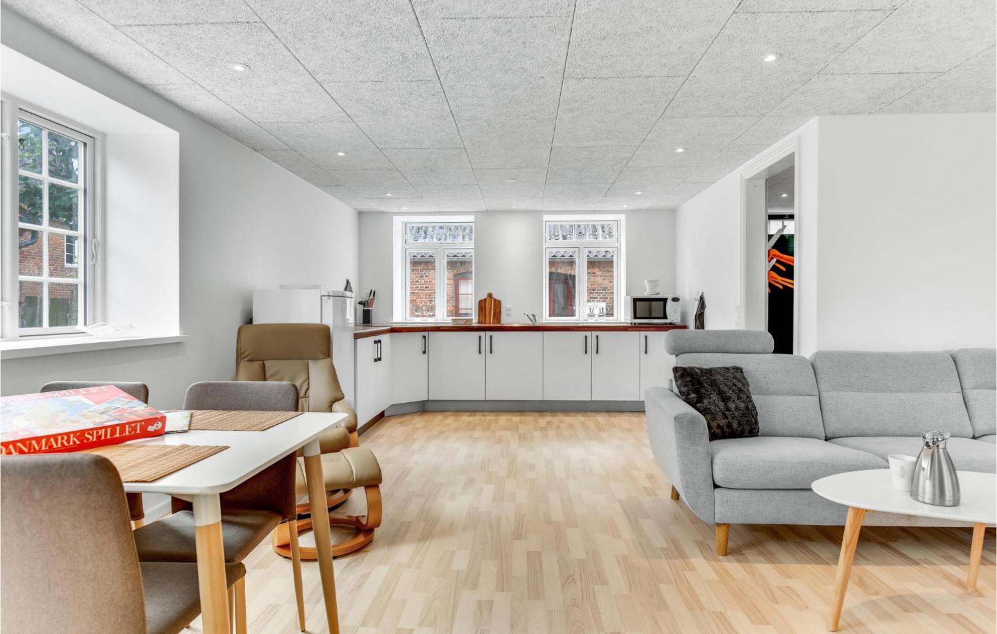 Pet Friendly Home In Hojer With Kitchen Extérieur photo