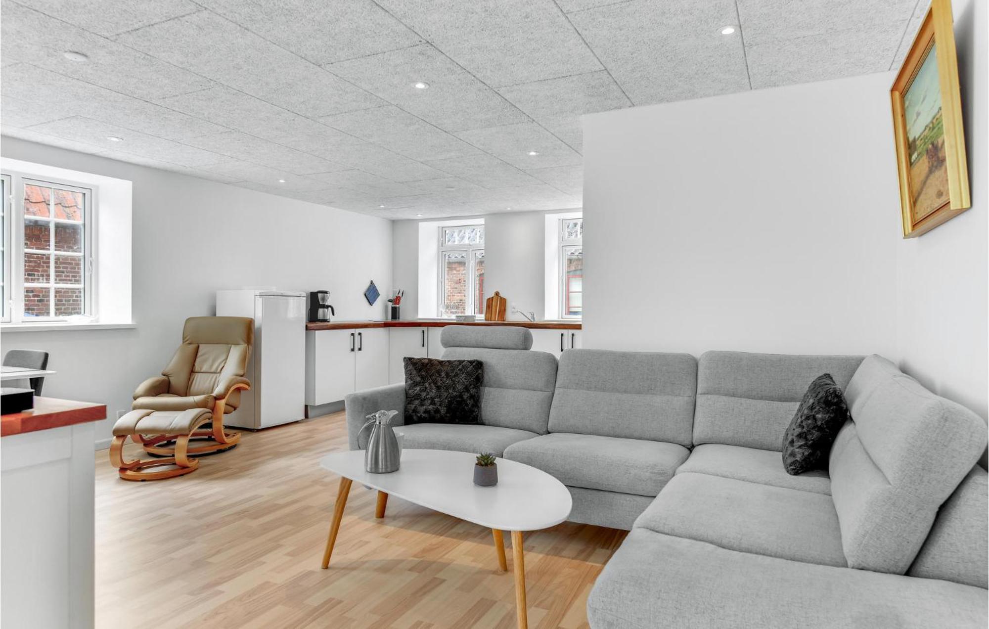 Pet Friendly Home In Hojer With Kitchen Extérieur photo