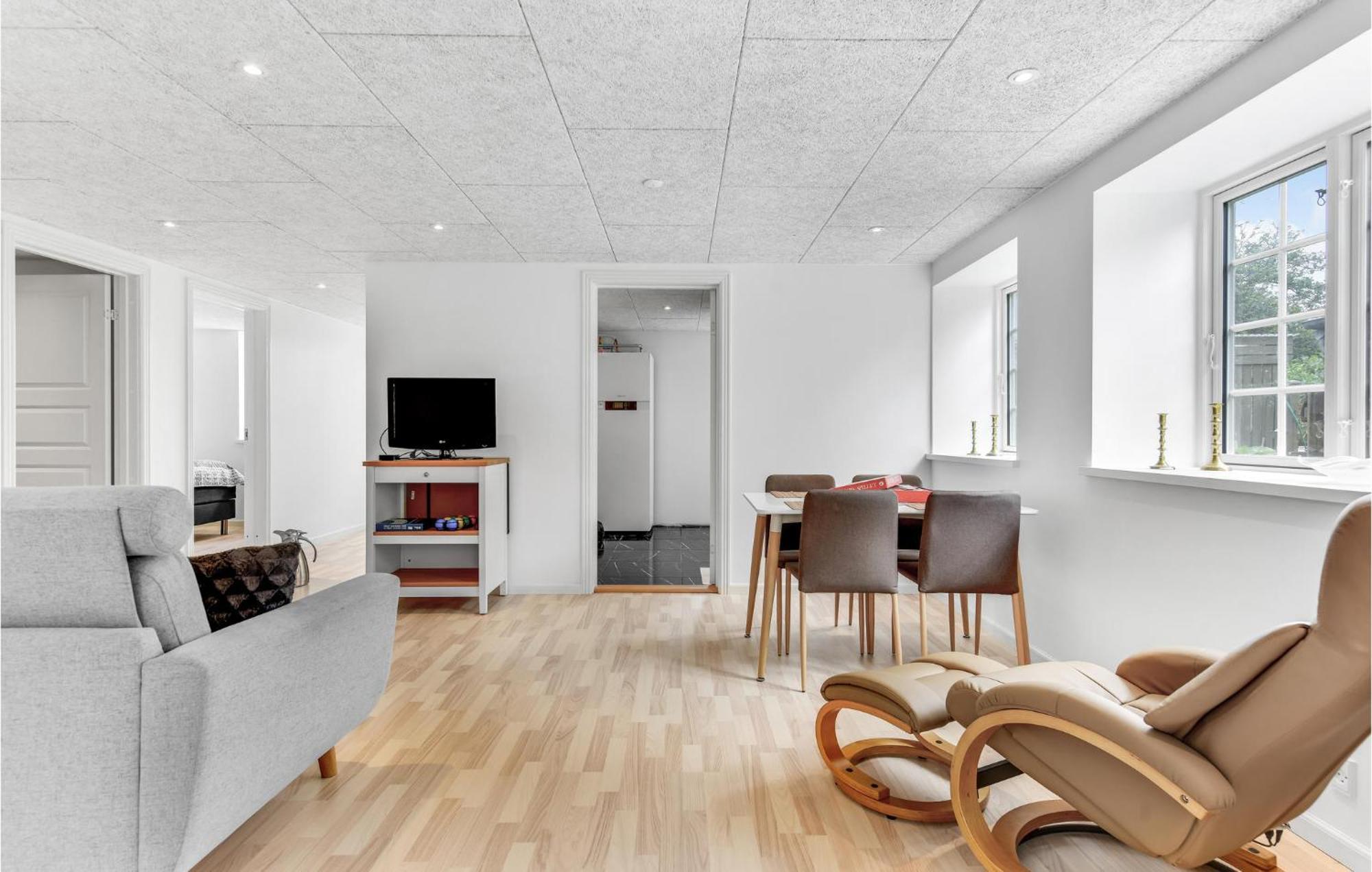 Pet Friendly Home In Hojer With Kitchen Extérieur photo